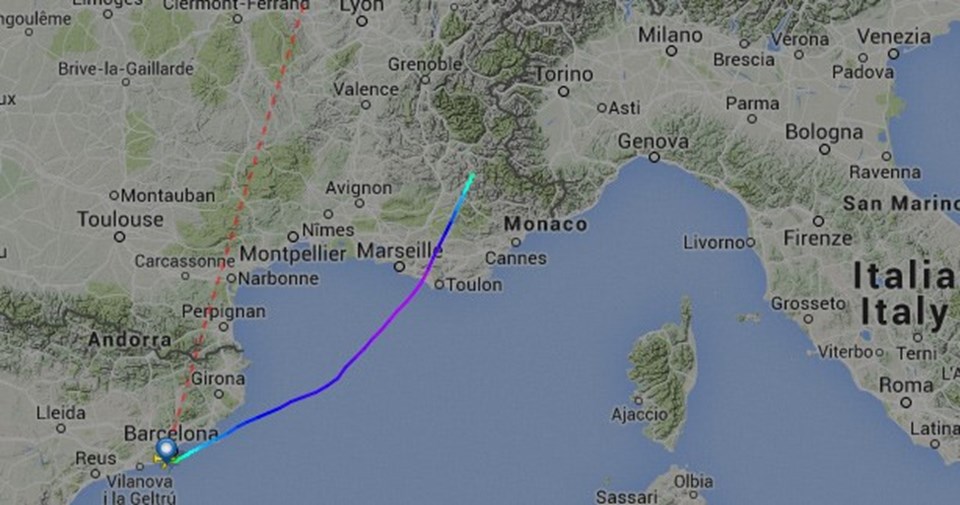 Barselona'dan kalkan uçağın rotasını gösteriyor. 