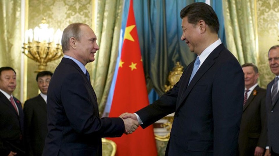 Rusya Devlet Başkanı Vladimir Putin ile Çin Devlet Başkanı Xi Jinping
