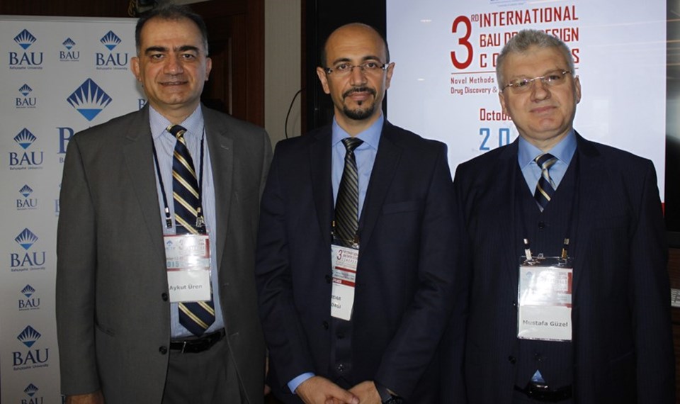Prof. Dr. Aykut Üren (solda) Doç. Dr. Serdar Durdağı ve Yrd. Doç. Dr. Mustafa Güzel  